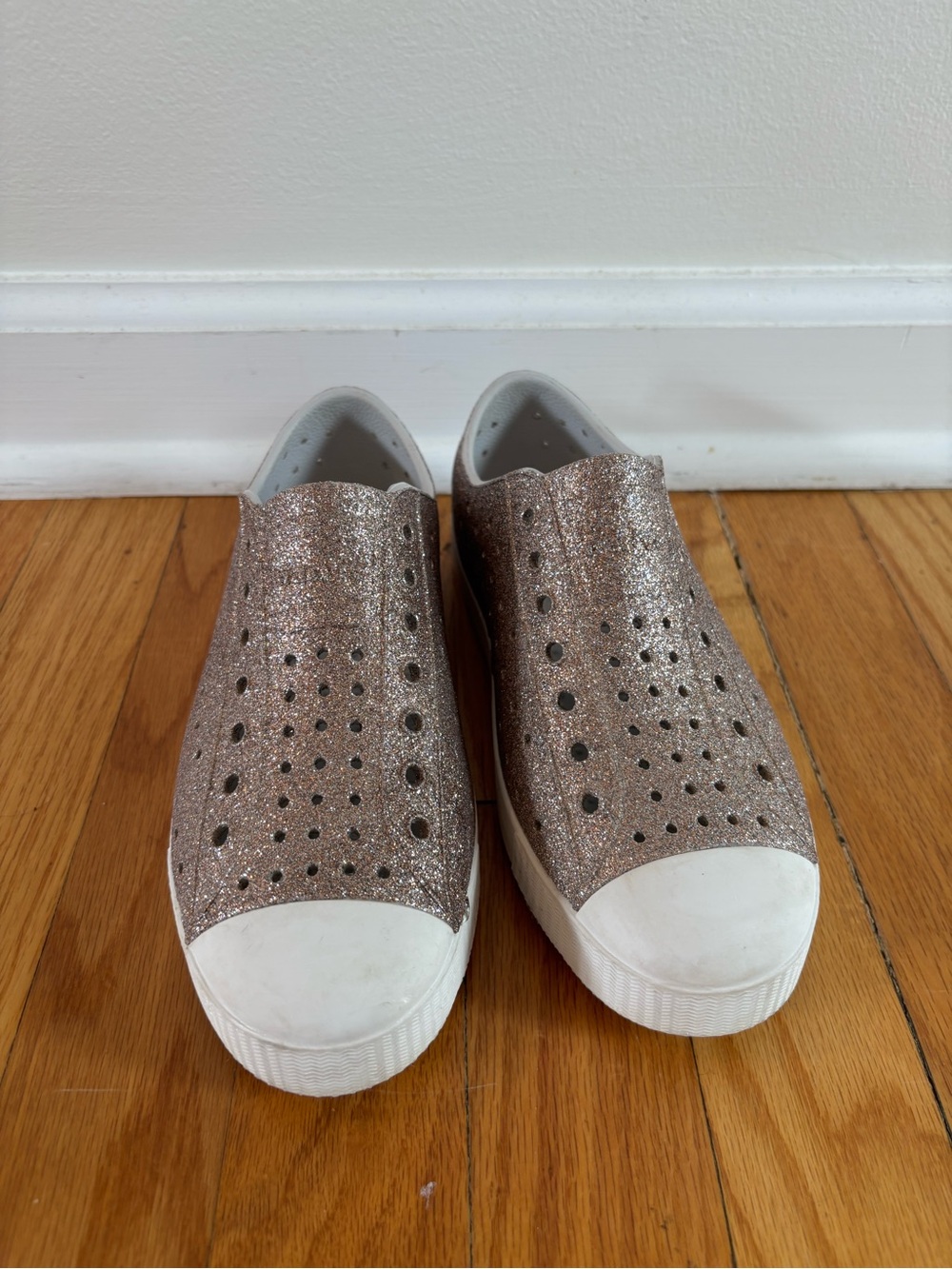 Native jefferson bling glitter waterproof slip on sneakers girls J3